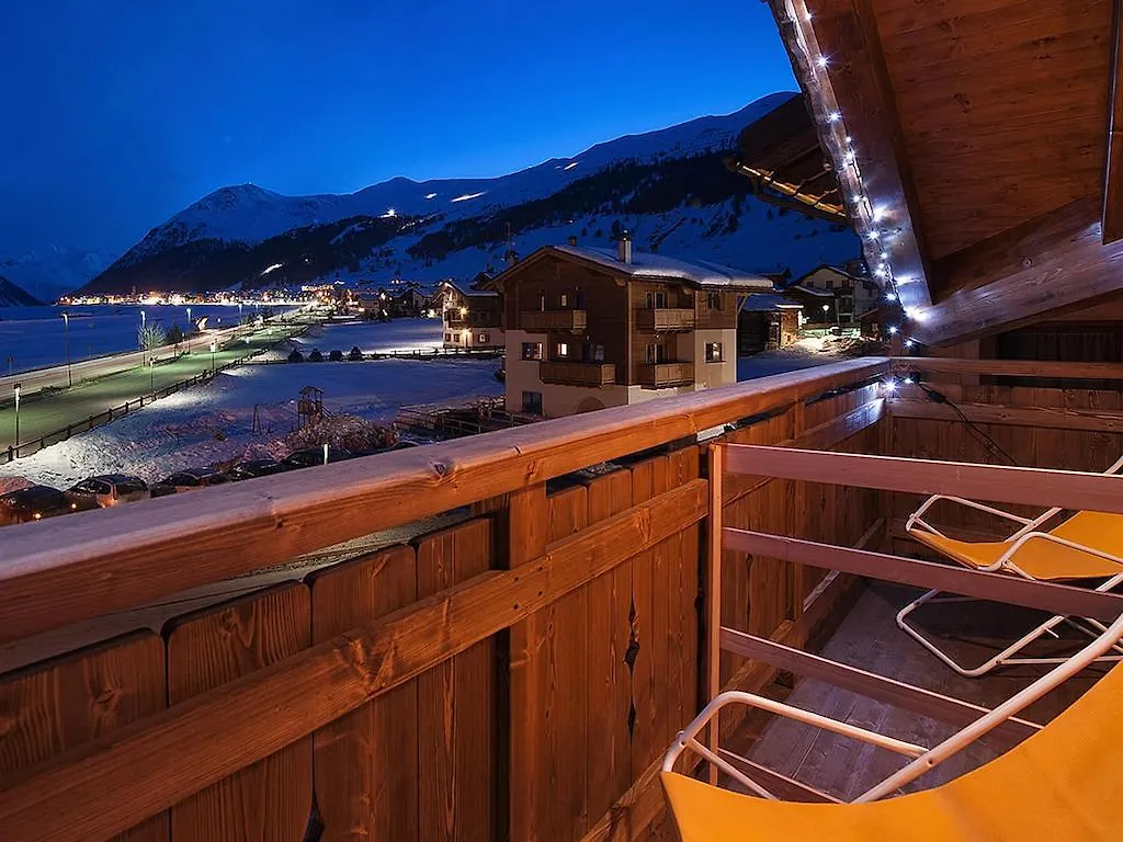 B&B The King Livigno Bed & Breakfast